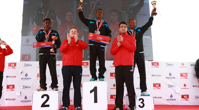 İstanbul Yarı Maratonu tamamlandı İstanbul Yarı Maratonu tamamlandı