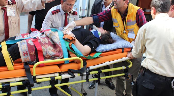 Siirt'te feci kaza! 10 yaralı var Siirt'te feci kaza! 10 yaralı var