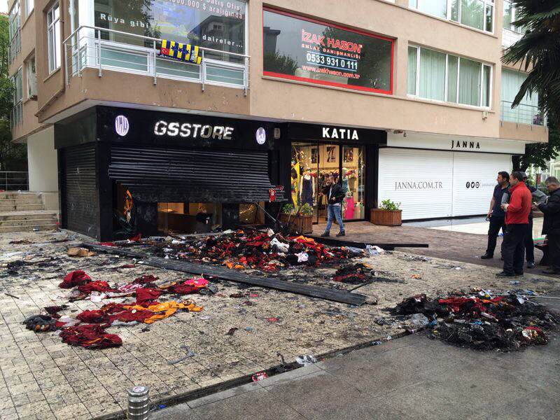 GS Store&#039;u böyle yağmadılar!