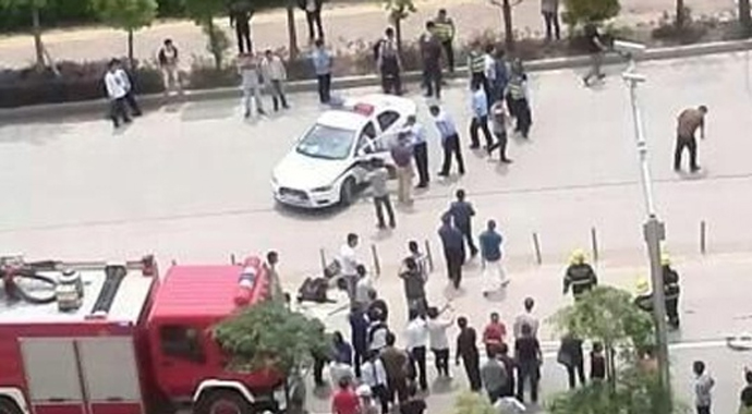 Eşinden boşandı 6 kişiyi ezerek öldürdü! Eşinden boşandı 6 kişiyi ezerek öldürdü!