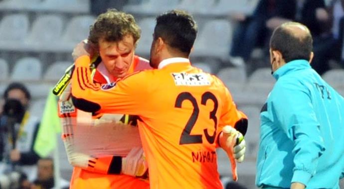 Sivasspor'un kalecisi Korcan Çelikay sezonu kapattı Sivasspor'un kalecisi Korcan Çelikay sezonu kapattı