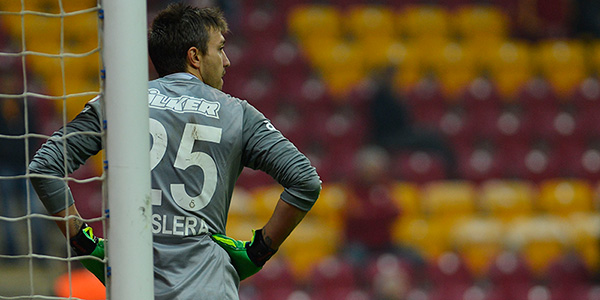 Galatasaray&#039;da Muslera şoku!