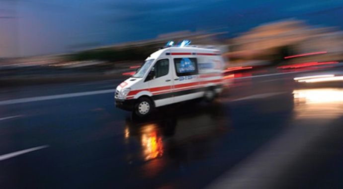 Kocaeli'de feci kaza: 1 Ölü, 1 yaralı Kocaeli'de feci kaza: 1 Ölü, 1 yaralı