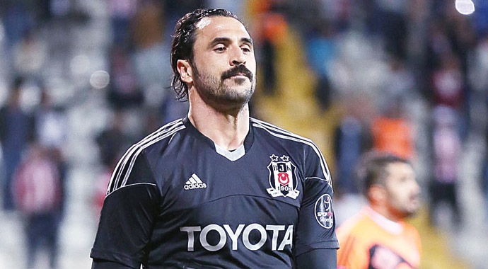 Gol atmayı unutan Almeida'nın bileti kesildi! Gol atmayı unutan Almeida'nın bileti kesildi!