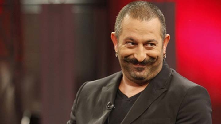 Cem Yılmaz o haberlere ateş püskürdü Cem Yılmaz o haberlere ateş püskürdü