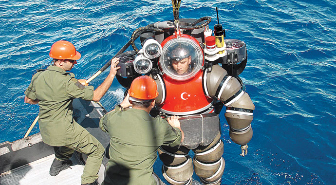 Şehit pilotu son bir umut aradılar
