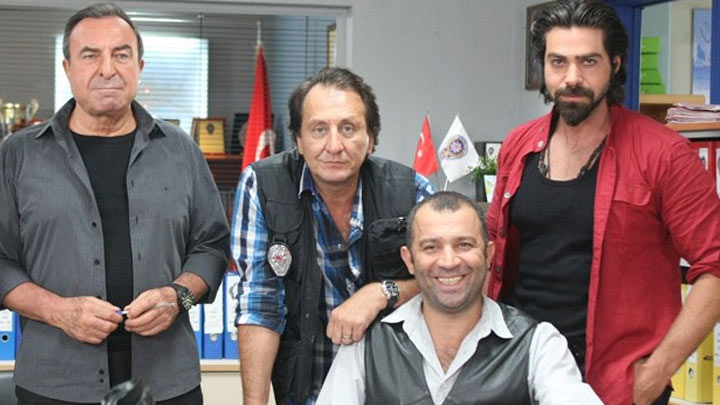 Arka Sokaklar dizisinde şok ayrılık!