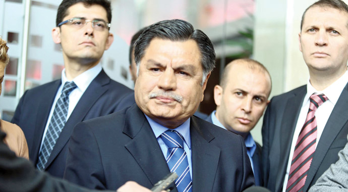 Kılıç açıkladı: Twitter &#039;özel&#039; durumdu!
