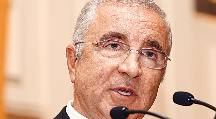 Ünal Aysal gidin dedi ama! Ünal Aysal gidin dedi ama!