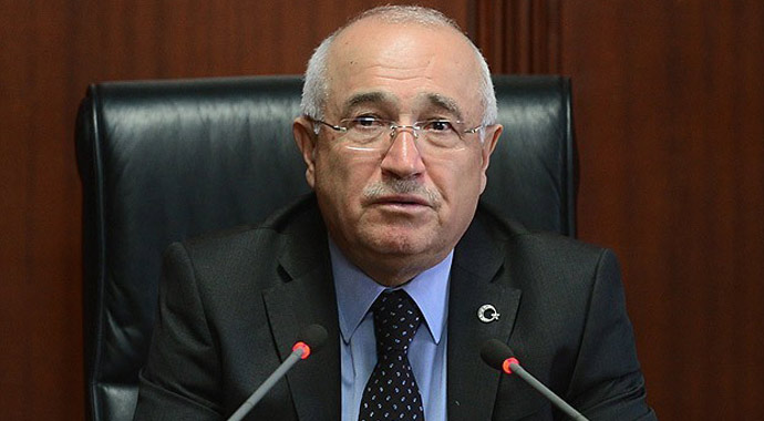Feyzioğlu'na bir tepki de Çiçek'ten: "Tribünlere yönelik..." Feyzioğlu'na bir tepki de Çiçek'ten: "Tribünlere yönelik..."