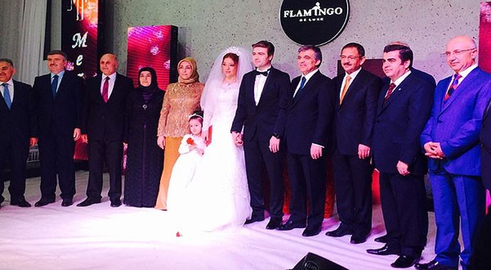 Cumhurbaşkanı Gül nikah şahidi oldu Cumhurbaşkanı Gül nikah şahidi oldu