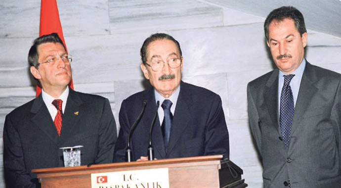 Ne ilk ne son! Devletin zirvesinde sinir harpleri Ne ilk ne son! Devletin zirvesinde sinir harpleri