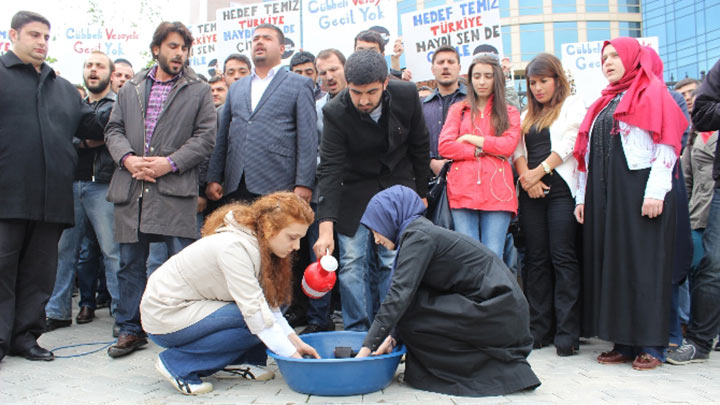 Feyzioğlu'nun konuşmasına tepkiler dinmiyor Feyzioğlu'nun konuşmasına tepkiler dinmiyor