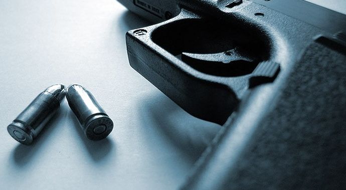İspanya'da kadın politikacıya silahlı saldırı İspanya'da kadın politikacıya silahlı saldırı