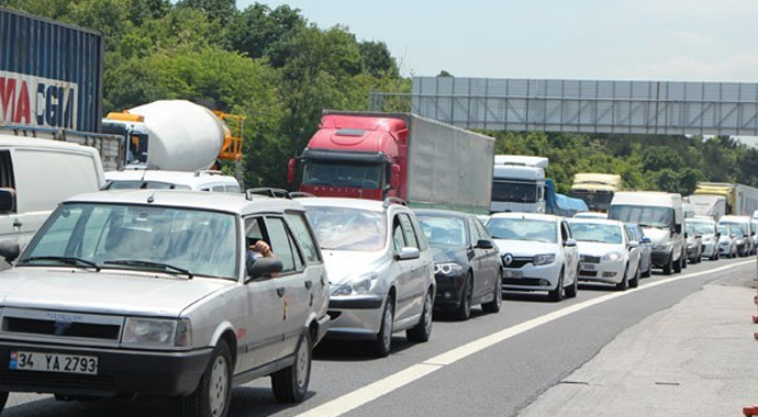 İstanbullular dikkat! Bu kez TEM kilit