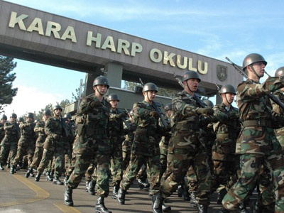 İmam Hatipliler Kara Harp'e başvuramayacak İmam Hatipliler Kara Harp'e başvuramayacak
