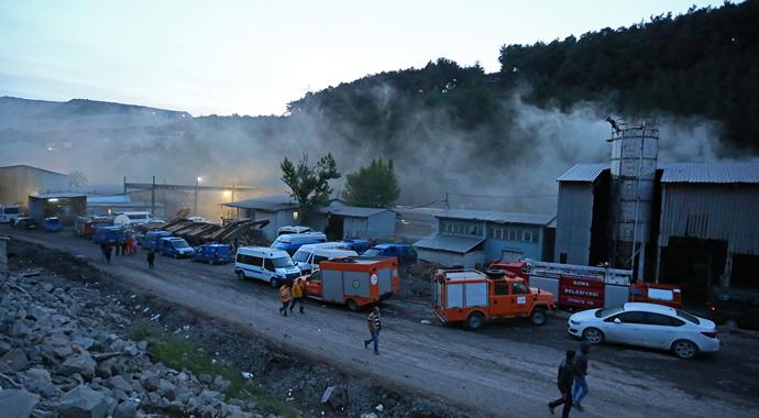 Soma'daki kömür ocağında sabaha karşı bir yangın daha çıktı Soma'daki kömür ocağında sabaha karşı bir yangın daha çıktı