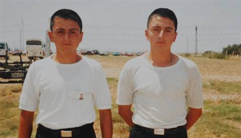 Birlikte yaşayıp birlikte öldüler Birlikte yaşayıp birlikte öldüler