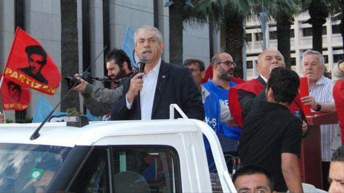 DİSK Başkanı Kani Beko gösteride fenalaşıp, hastaneye kaldırıldı