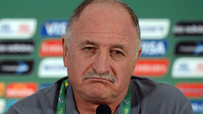 Brezilya teknik direktörü Scolari&#039;nin başı dertte