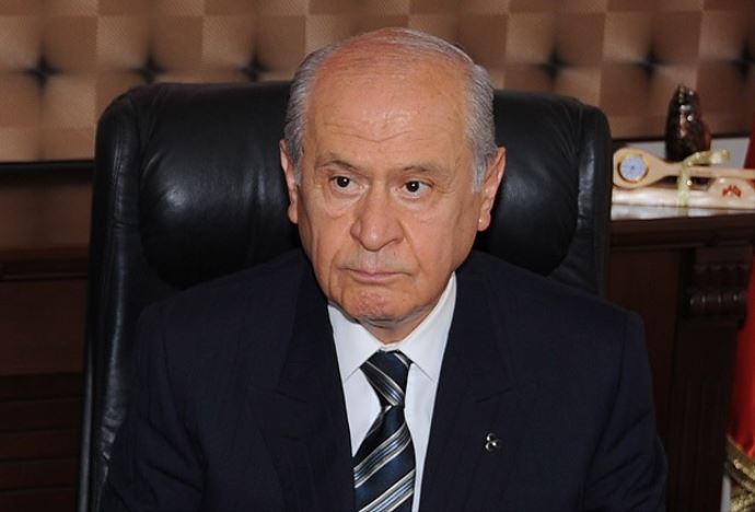 Devlet Bahçeli'den Taner Yıldız'a övgü Devlet Bahçeli'den Taner Yıldız'a övgü