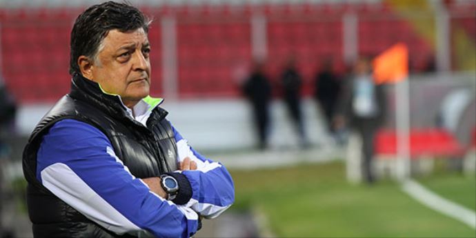 Mersin'de Yılmaz Vural depremi! Mersin'de Yılmaz Vural depremi!