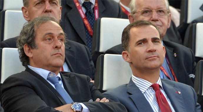 Türkiye'den UEFA'ya büyük 'SOMA' tepkisi Türkiye'den UEFA'ya büyük 'SOMA' tepkisi
