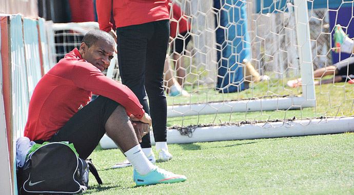 Florent Malouda: 'Bırakın beni gideyim' Florent Malouda: 'Bırakın beni gideyim'