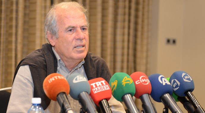Mustafa Denizli istifa etti Mustafa Denizli istifa etti