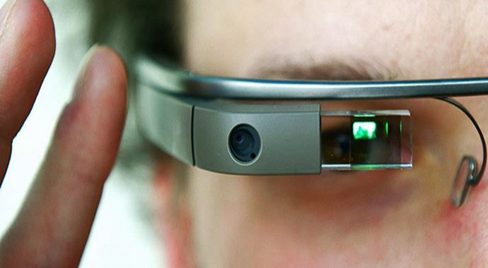 Samsung&#039;dan Google Glass&#039;a rakip kendi akıllı gözlüğünü tanıtacak