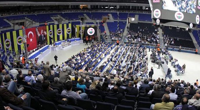 Fenerbahçe'de SMS savaşları Fenerbahçe'de SMS savaşları