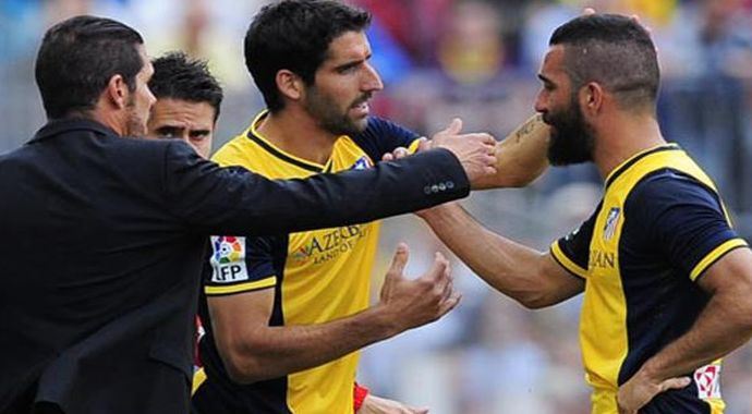 Arda Turan&#039;ı hakem mi sakatladı