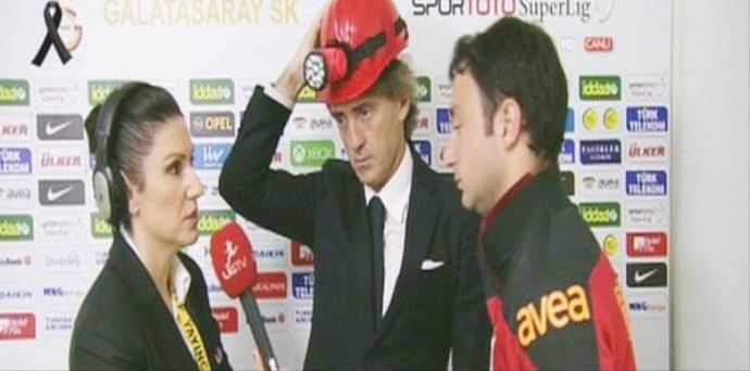 Mancini, canlı yayına baretle çıktı