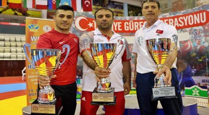 Güreş turnuvasında şampiyon Türkiye oldu Güreş turnuvasında şampiyon Türkiye oldu