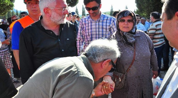 Maden şehitliğine ziyaretçi akını