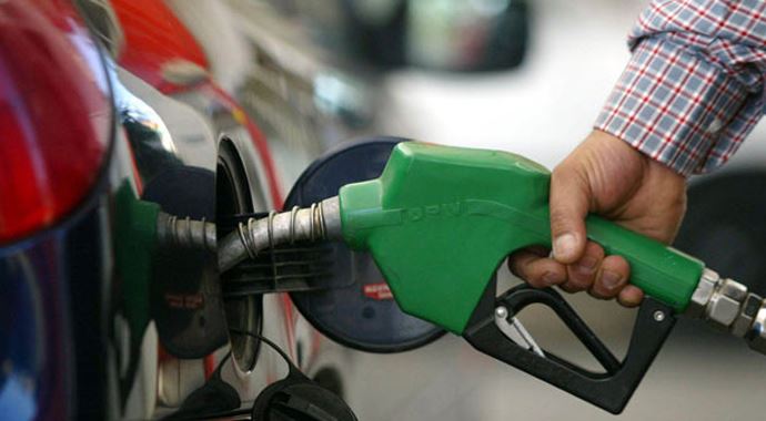 Benzin ve motorine zam geldi Benzin ve motorine zam geldi
