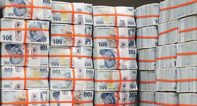 17 Aralık'ta el konulan 1.5 milyon TL iade edildi 17 Aralık'ta el konulan 1.5 milyon TL iade edildi