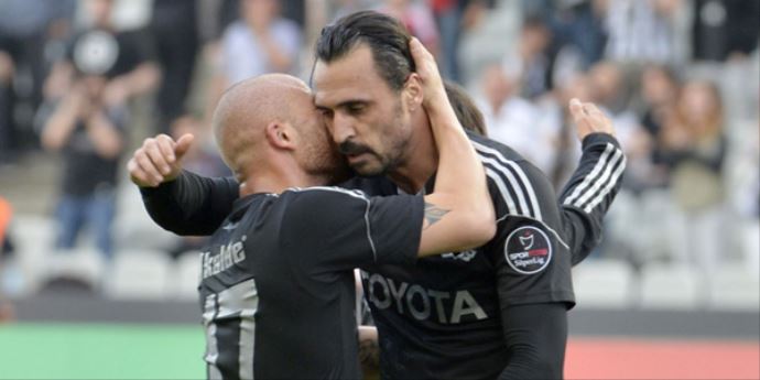Beşiktaş&#039;ta Almeida defteri kapandı