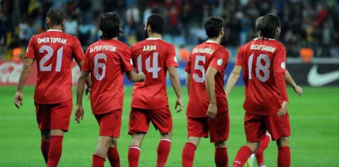 Türkiye Kosova maçı ilk 11'leri belli oldu! Türkiye Kosova maçı ilk 11'leri belli oldu!