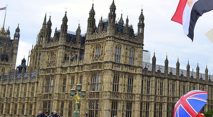 Londra Belediye Meclisi'ne Türk kökenli 16 aday seçildi