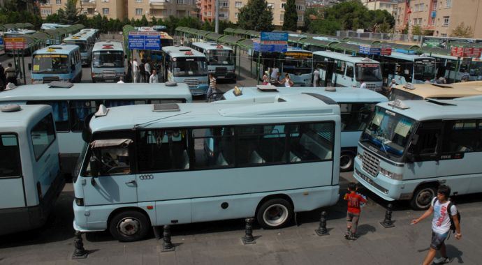 Minibüsçüler kontak kapattı