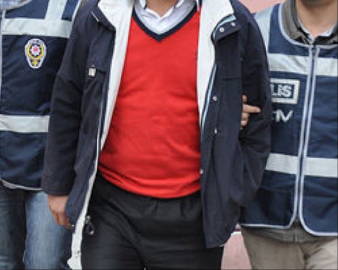 Sahte raporcu 4 doktor tutuklandı