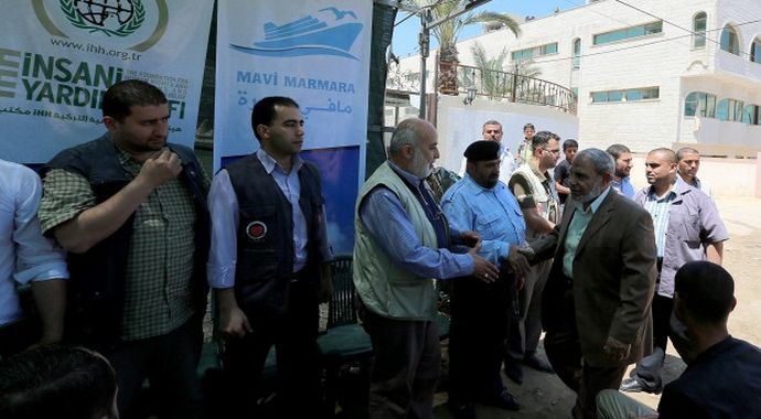 "Allah'tan yardım dileyelim" "Allah'tan yardım dileyelim"
