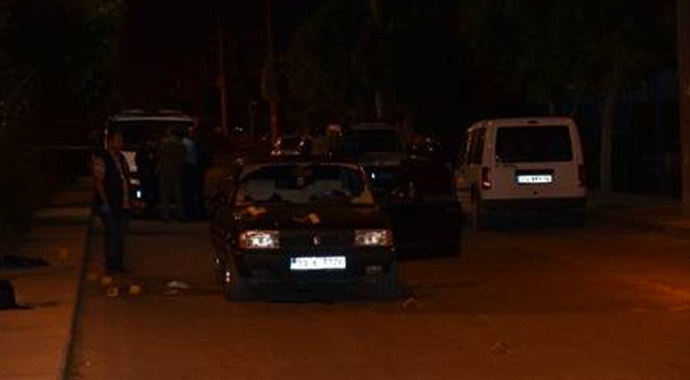 Tarsus&#039;ta silahlı çatışma: 2 ölü 1 yaralı