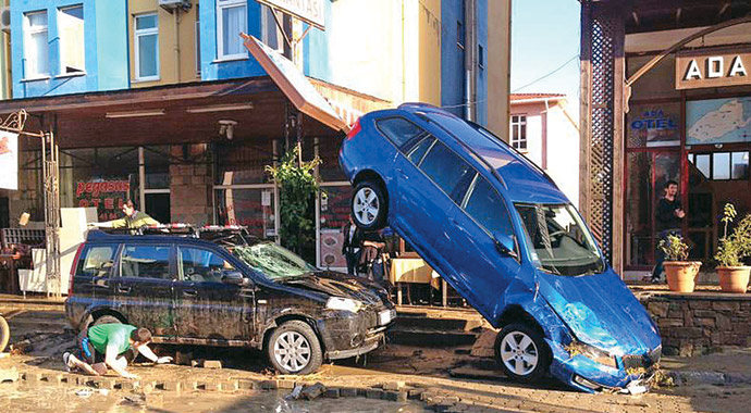 Gökçeada yerle bir oldu