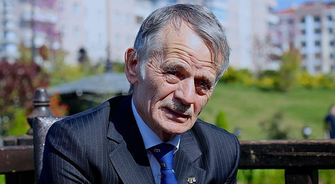 Tatar lider Kırımoğlu, Kırım&#039;a alınmadı