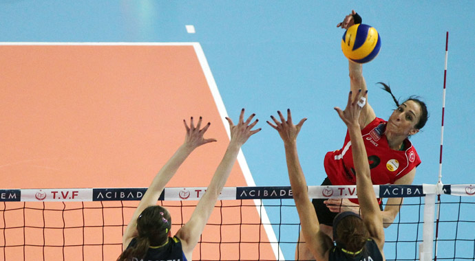 Bayanlar Voleybol Ligi&#039;nde şampiyon Vakıfbank!