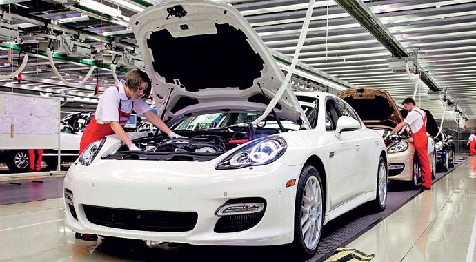 İhracatta otomotiv üstünlüğü İhracatta otomotiv üstünlüğü
