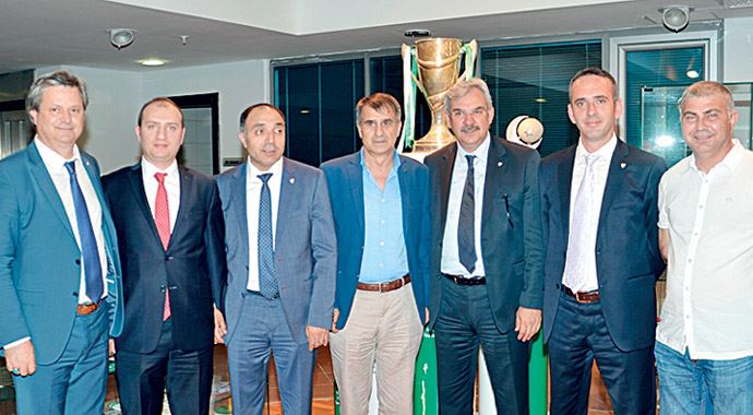 Şenol Güneş hızlı başladı! İşte transfer listesi... Şenol Güneş hızlı başladı! İşte transfer listesi...