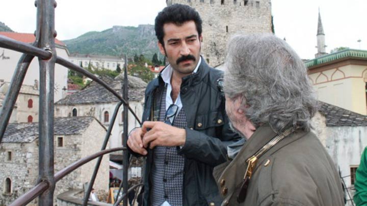 Kenan İmirzalıoğlu'na büyük ilgi! Kenan İmirzalıoğlu'na büyük ilgi!